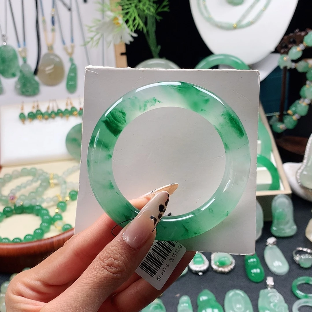 未镶嵌手镯石英质玉