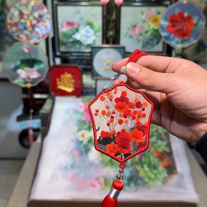 刺绣刺绣工艺精湛