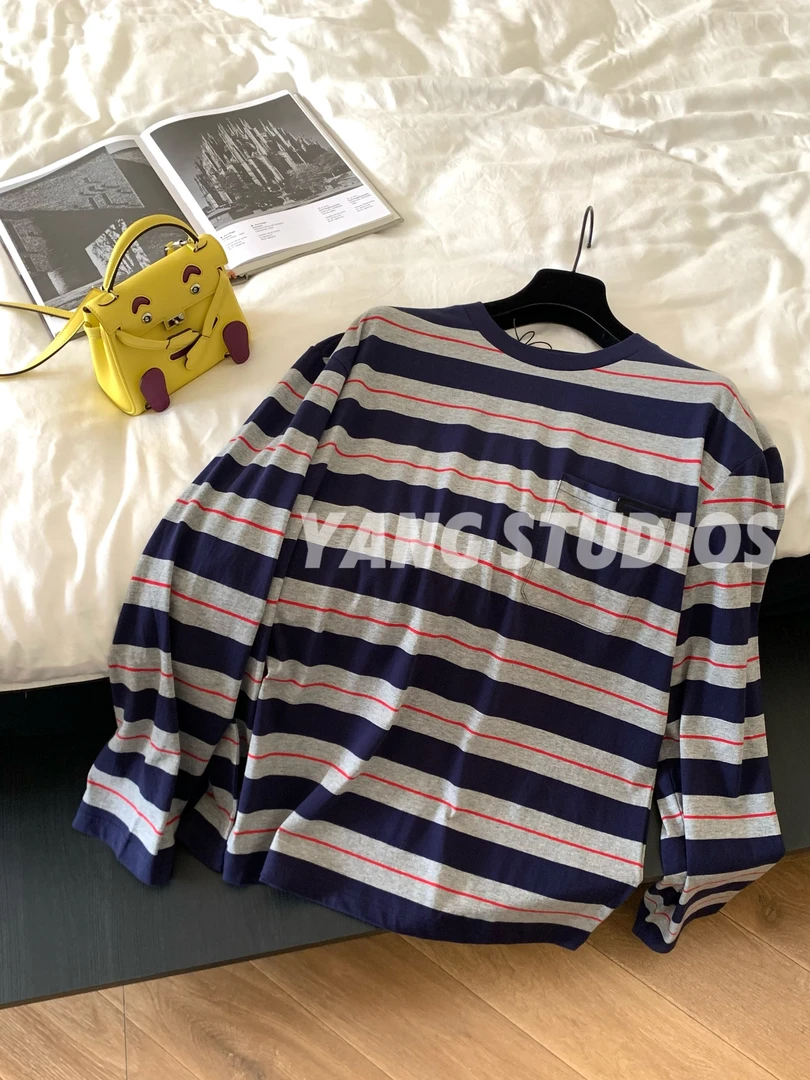 YANG/M*灰蓝条纹口袋徽标长袖T恤 男女同款