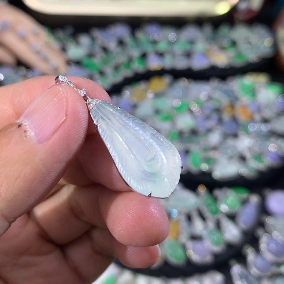 翡翠18K金镶嵌吊坠(不含链)