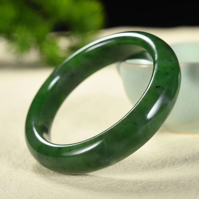 精品和田玉-老矿料碧玉菠菜绿平安手镯 圈口56