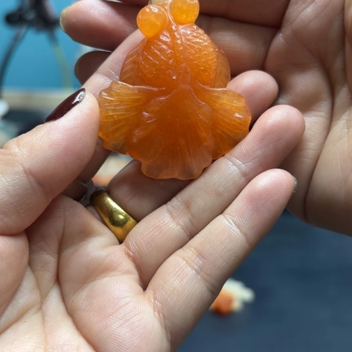 石英岩玉合金颈饰