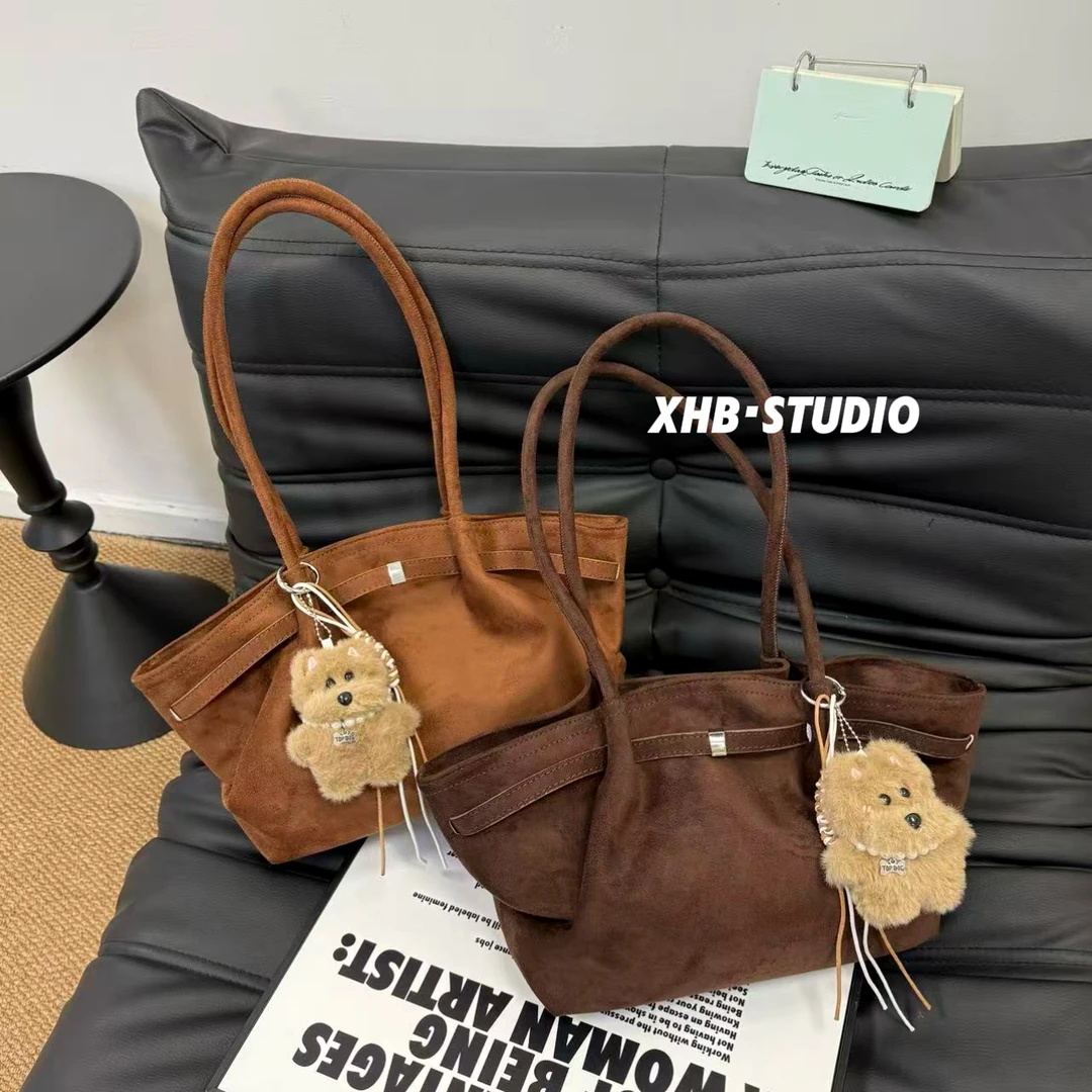 秋冬休闲通勤大容量包包女2025新款百搭高级感菜篮子包手提单肩包