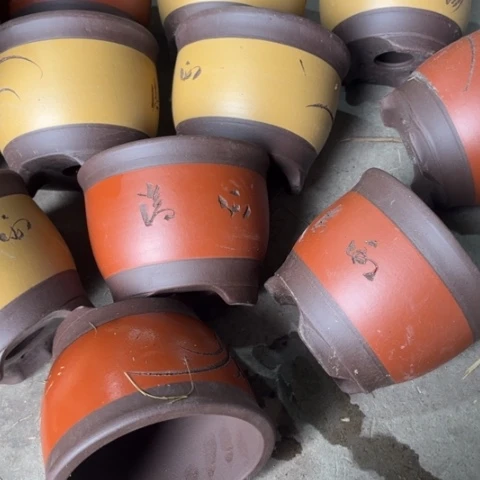 紫砂花盆100-10。    15-12