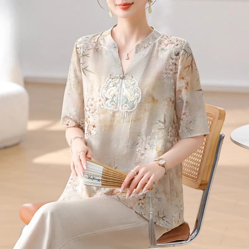 新中式妈妈夏装衬衫两件套2025新款中老年女夏季气质短袖T恤套装