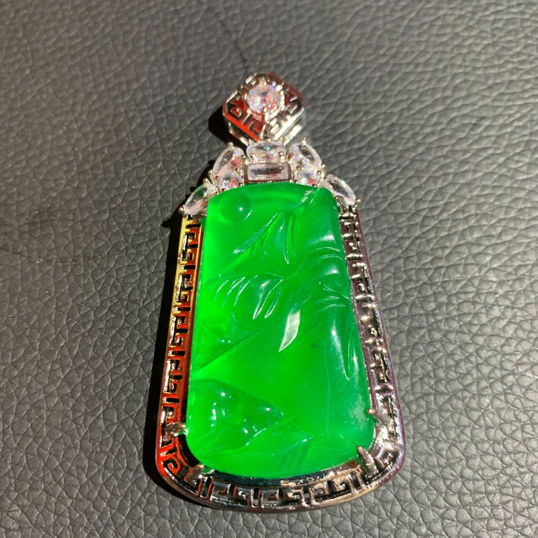 高级定制山水牌吊坠（多样发其一）B101