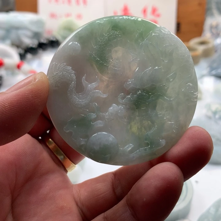 翡翠未镶嵌颈饰保真天然a货翡翠