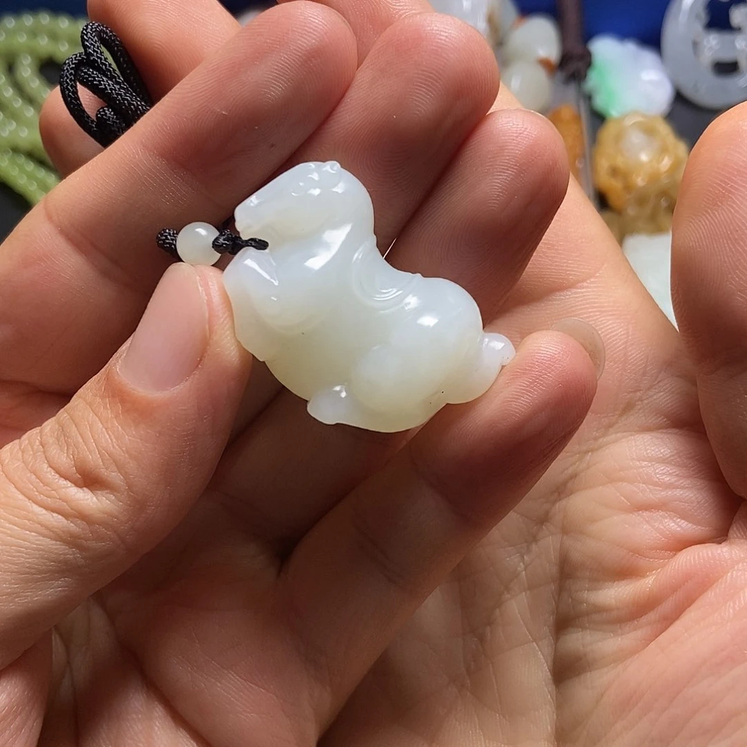 未镶嵌和田玉挂件