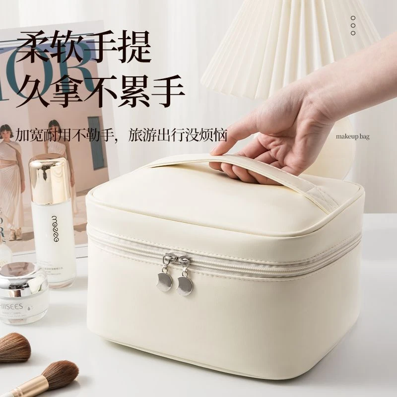 新款化妆包便携新款大容量化妆品收纳ins防水手提高级外出旅行