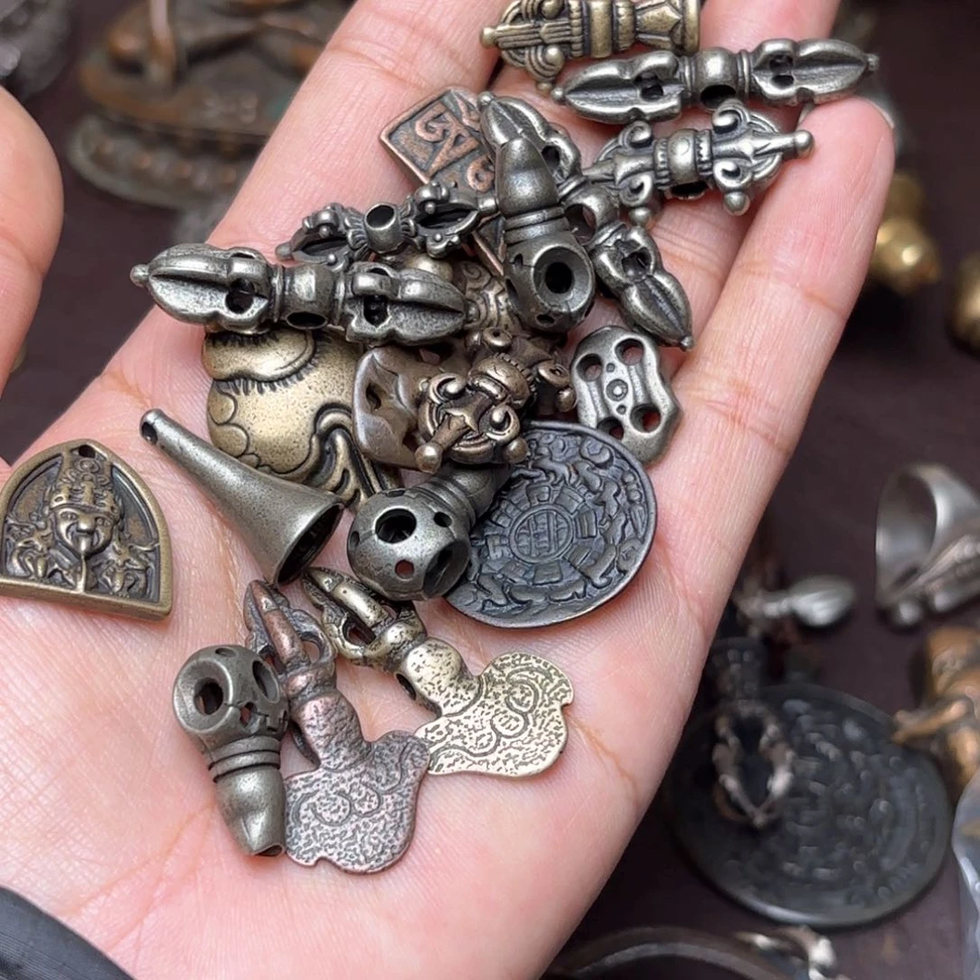 铜星月菩提吊坠项链