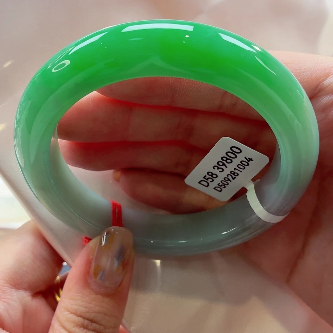 翡翠未镶嵌手镯22（2号）有包容