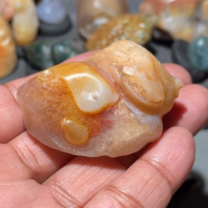 戈***）石材阿拉善沙漠奇石