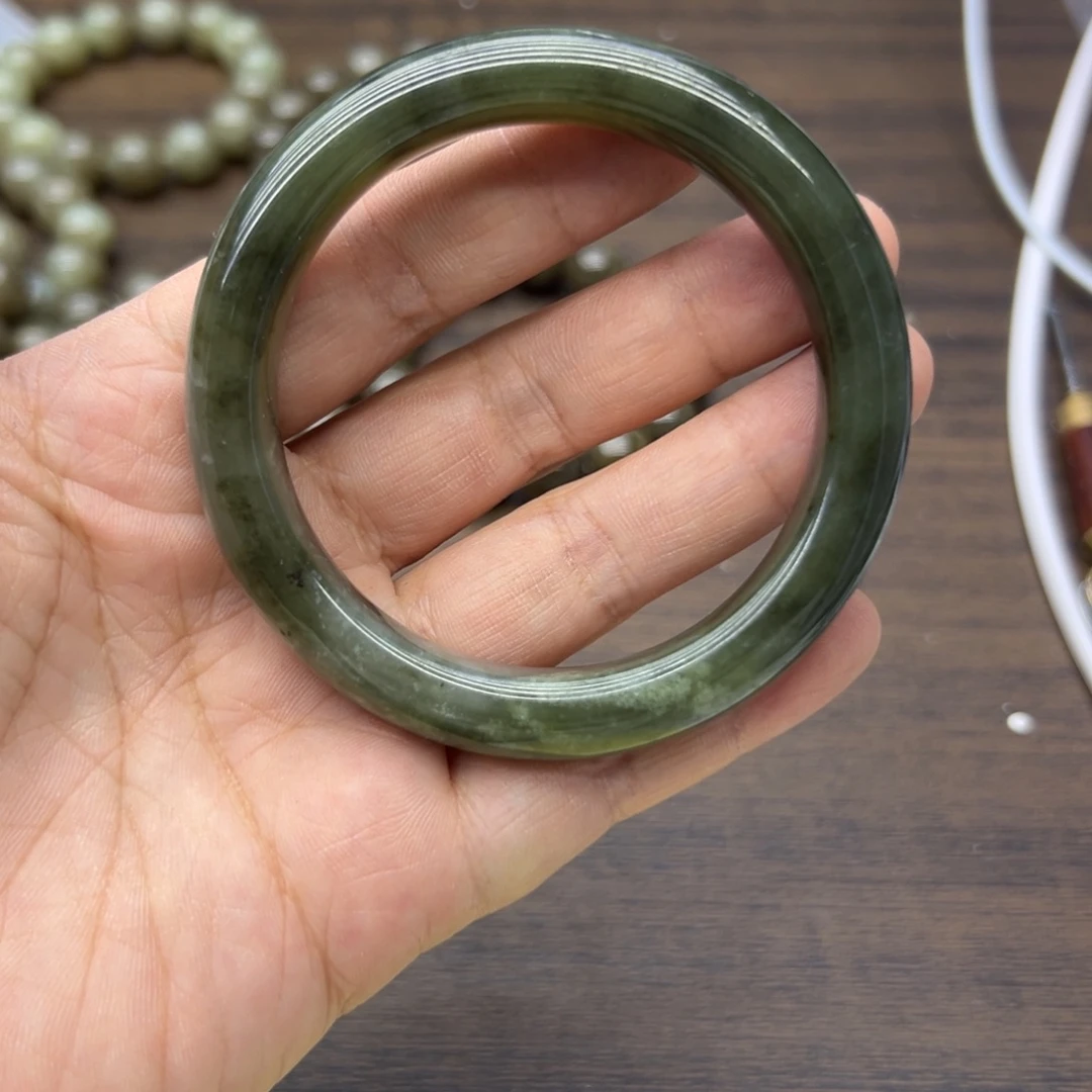 和田玉未镶嵌手镯57.3圈围304