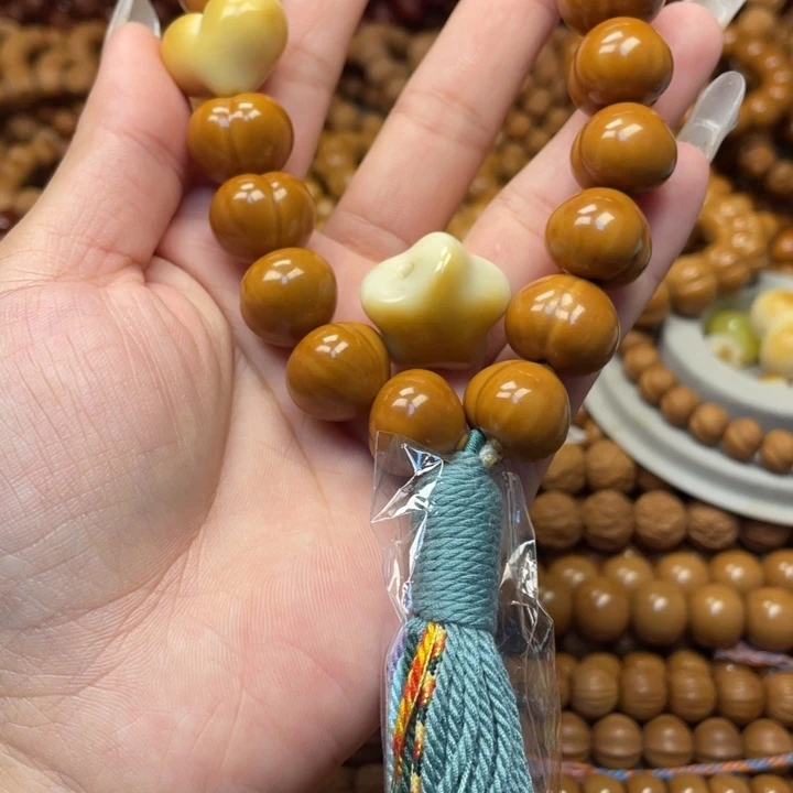 @****手串猴头核桃全品屁桃加爱心星星