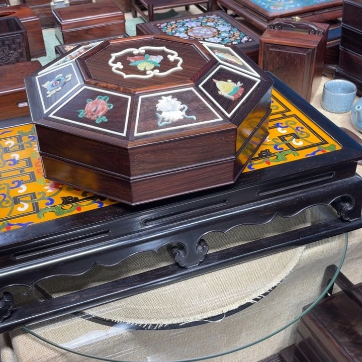 紫檀木类成套家具