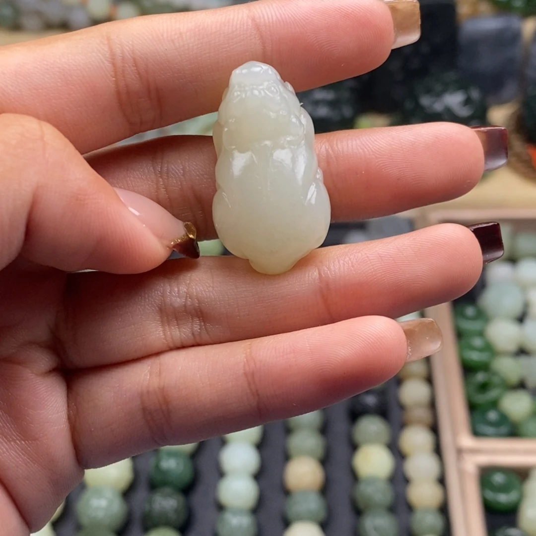 未镶嵌和田玉珠宝半成品