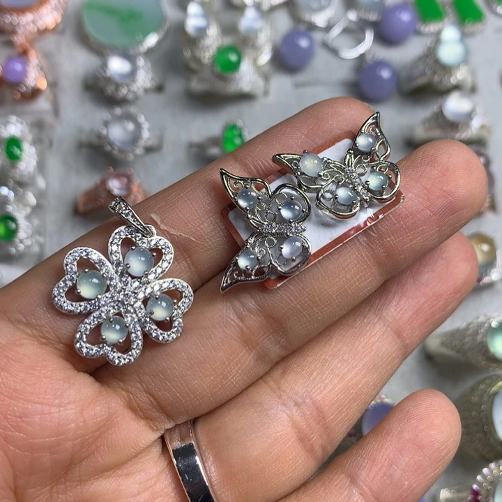 翡翠未镶嵌戒指缅银