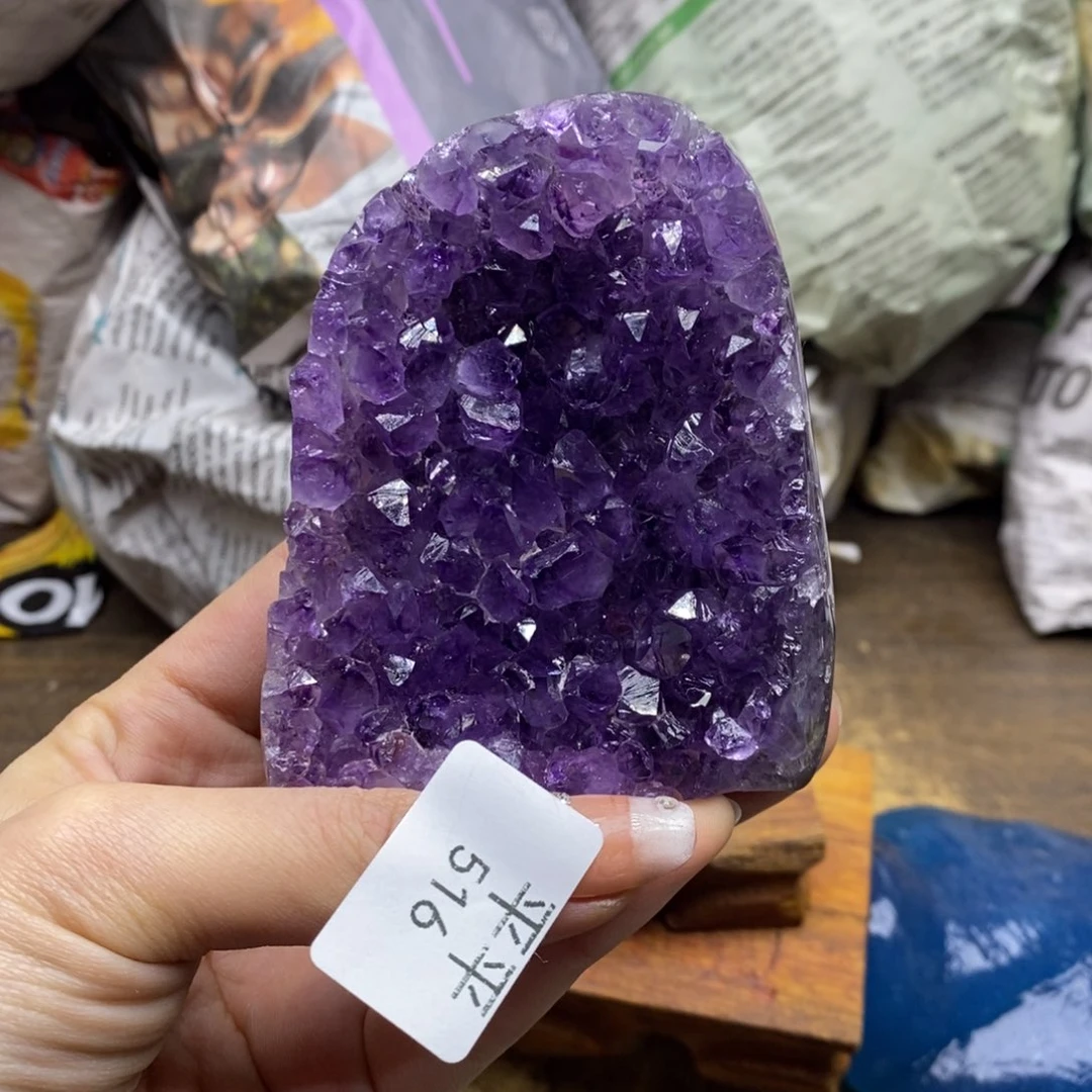 水晶乌拉圭未镶嵌