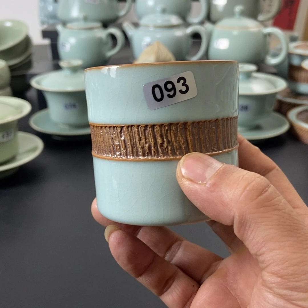 就***样微瑕天青釉重工扳指杯