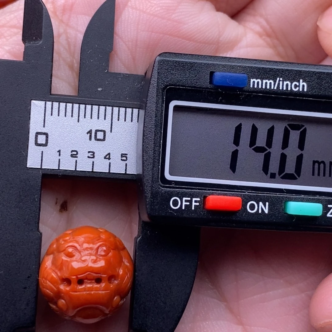 未镶嵌配饰南红玛瑙有瑕疵