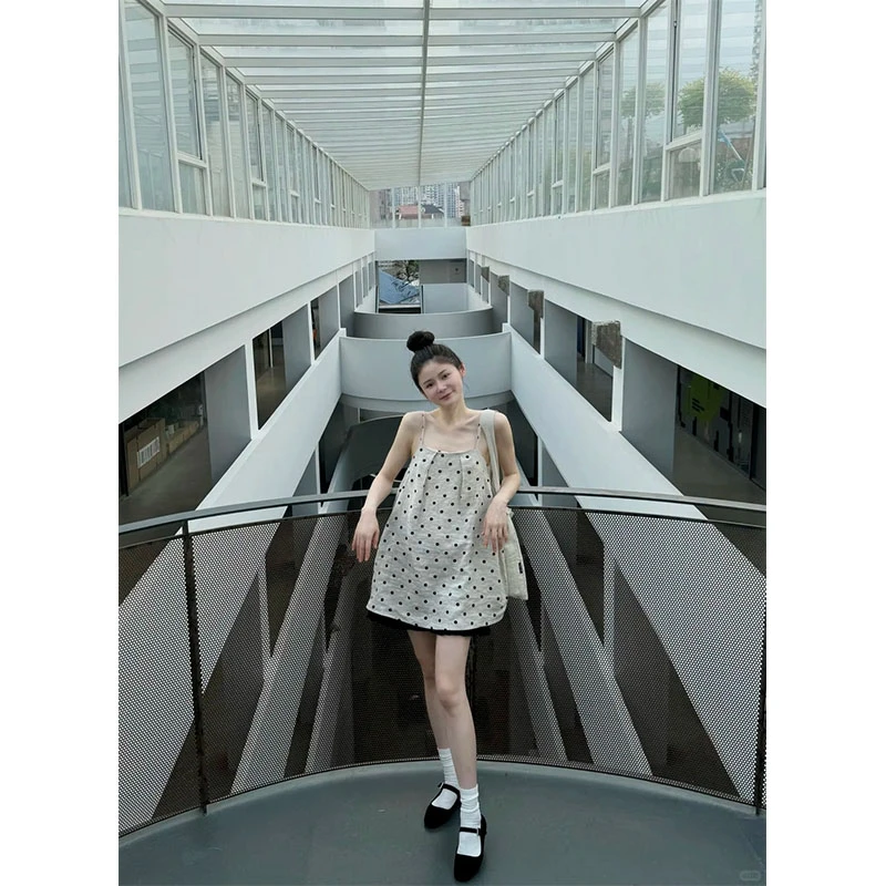 慵懒风小众设计款印花休闲款显瘦修身波点吊带上衣时尚百搭半身裙