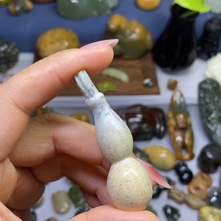 岫岩河磨玉（透闪石质玉）未镶嵌挂件