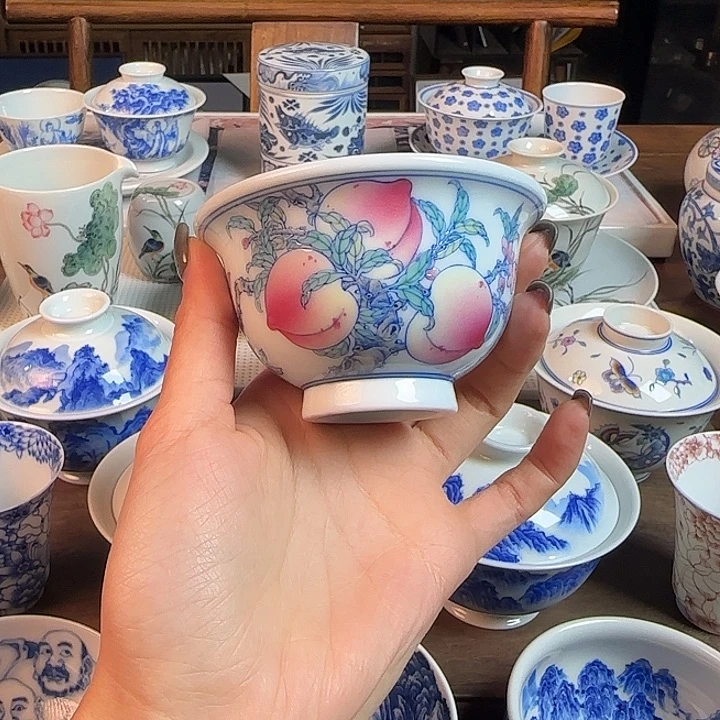 名窑口 斗彩五桃压手杯放漏