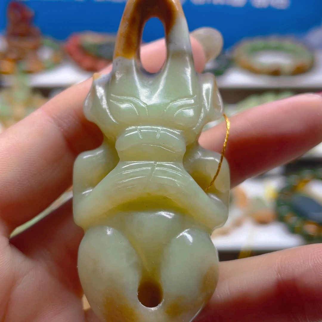 未镶嵌透闪石质玉把件