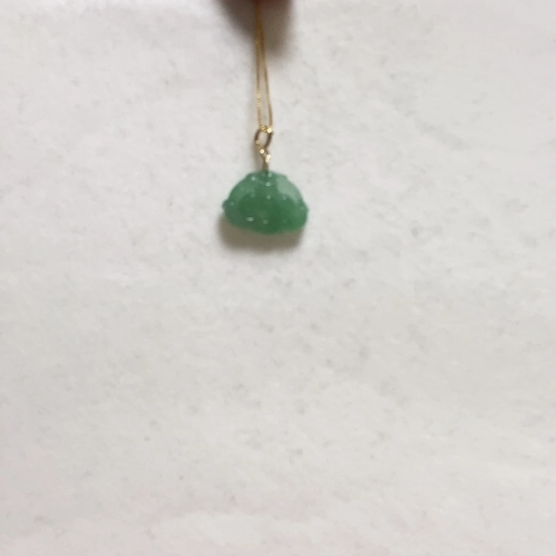 翡翠颈饰18K金镶嵌简单