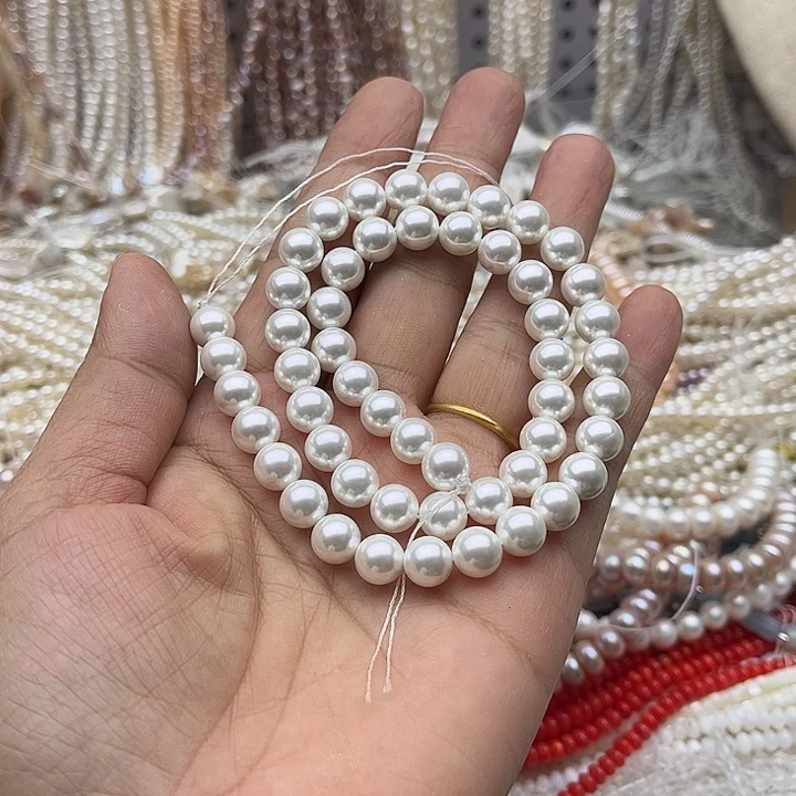 玛瑙/玉髓未镶嵌珠宝半成品一条8mm左右贝珠