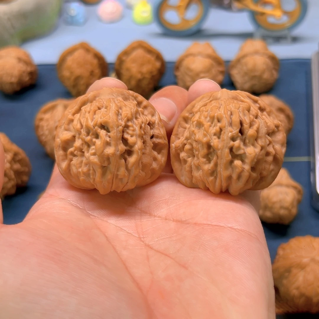 文玩核桃把件?*廉蓟县楼