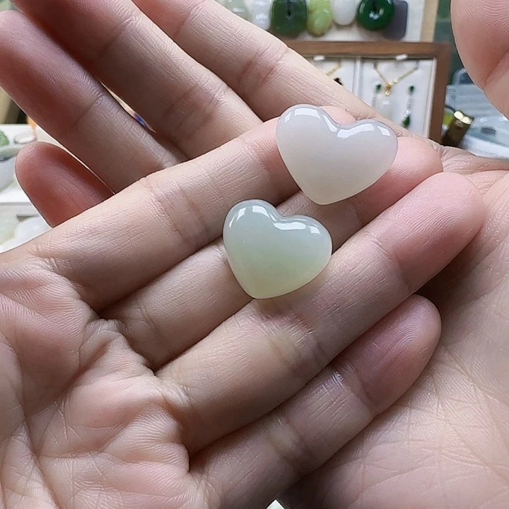 和田玉未镶嵌吊坠(不含链)多样性发1