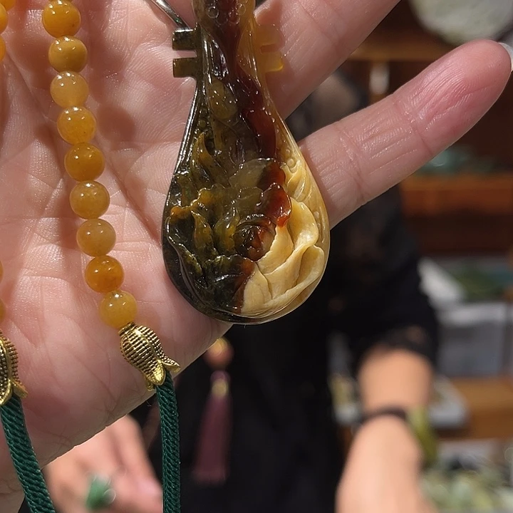 未镶嵌岫玉毛衣链