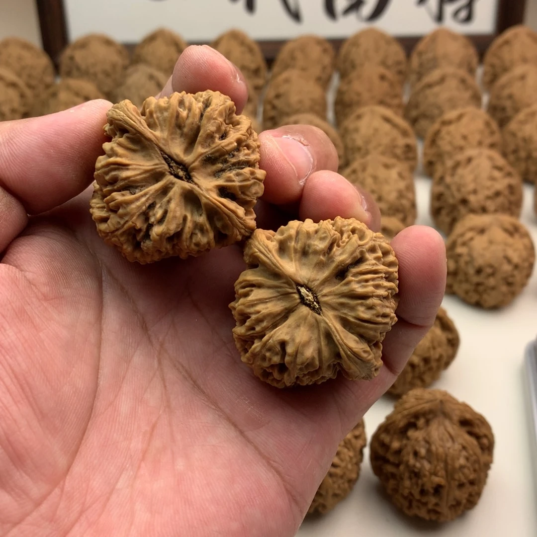 大***针吊坠文玩核桃南将石