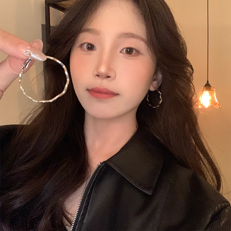 合金耳饰 素圈波浪纹圈圈耳环女冷淡风高级耳钉设计感时髦耳饰品
