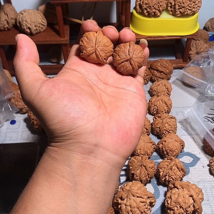 吊坠文玩核桃三棱