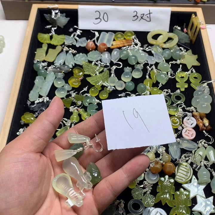 淸***寜蛇纹石玉合金发夹