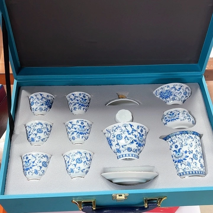 孤品茶具套装等。