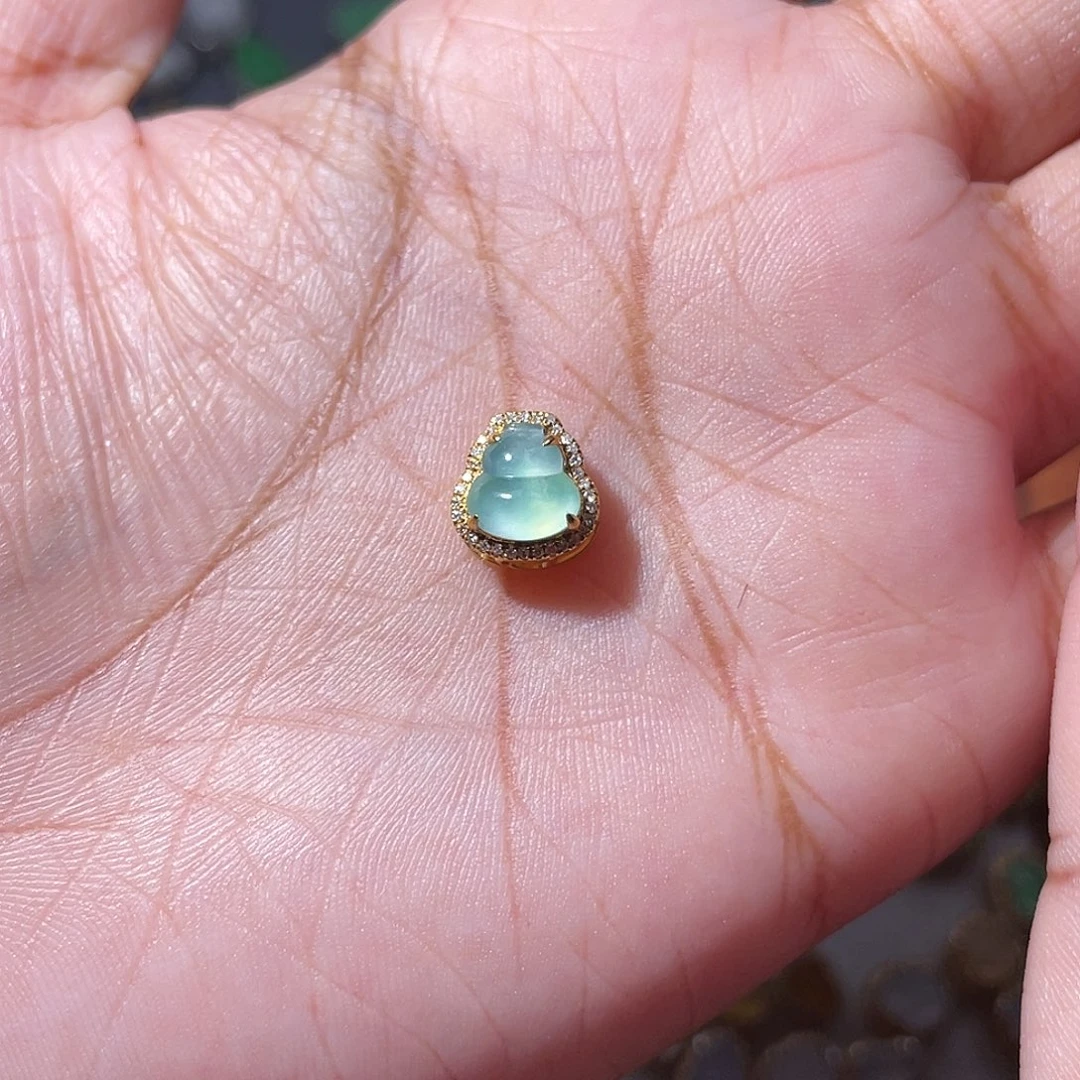 吊坠(不含链)18K金镶嵌翡翠