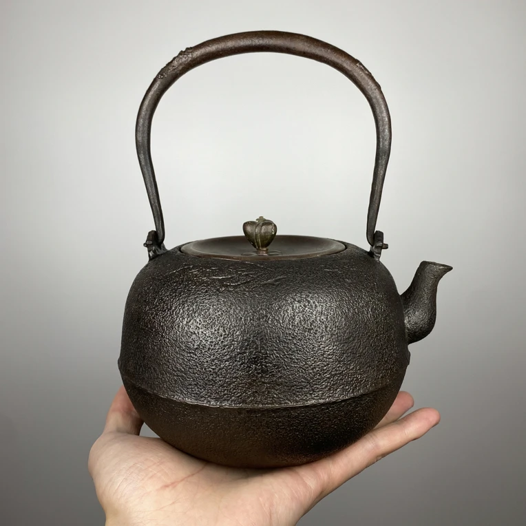 日本老铁壶 釜师壶 丸形 明治时期 1300cc 斑铜盖