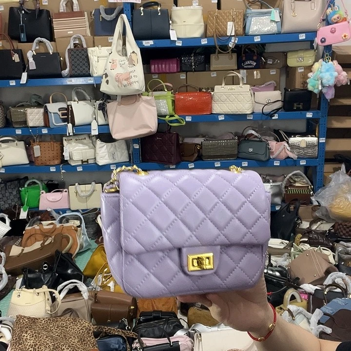 蚕丝223健健康康平平安安