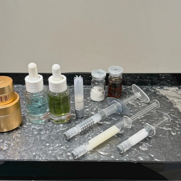 美白祛斑精华液