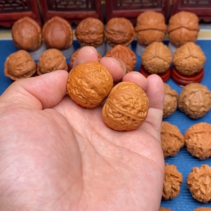 文玩核桃把件格**子精品小手捻
