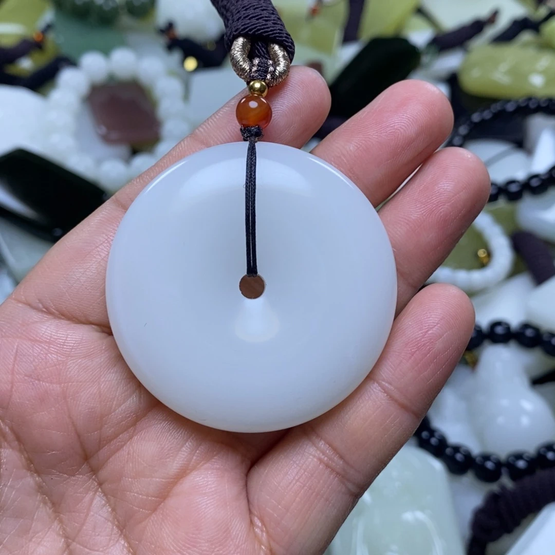 未镶嵌和田玉挂件