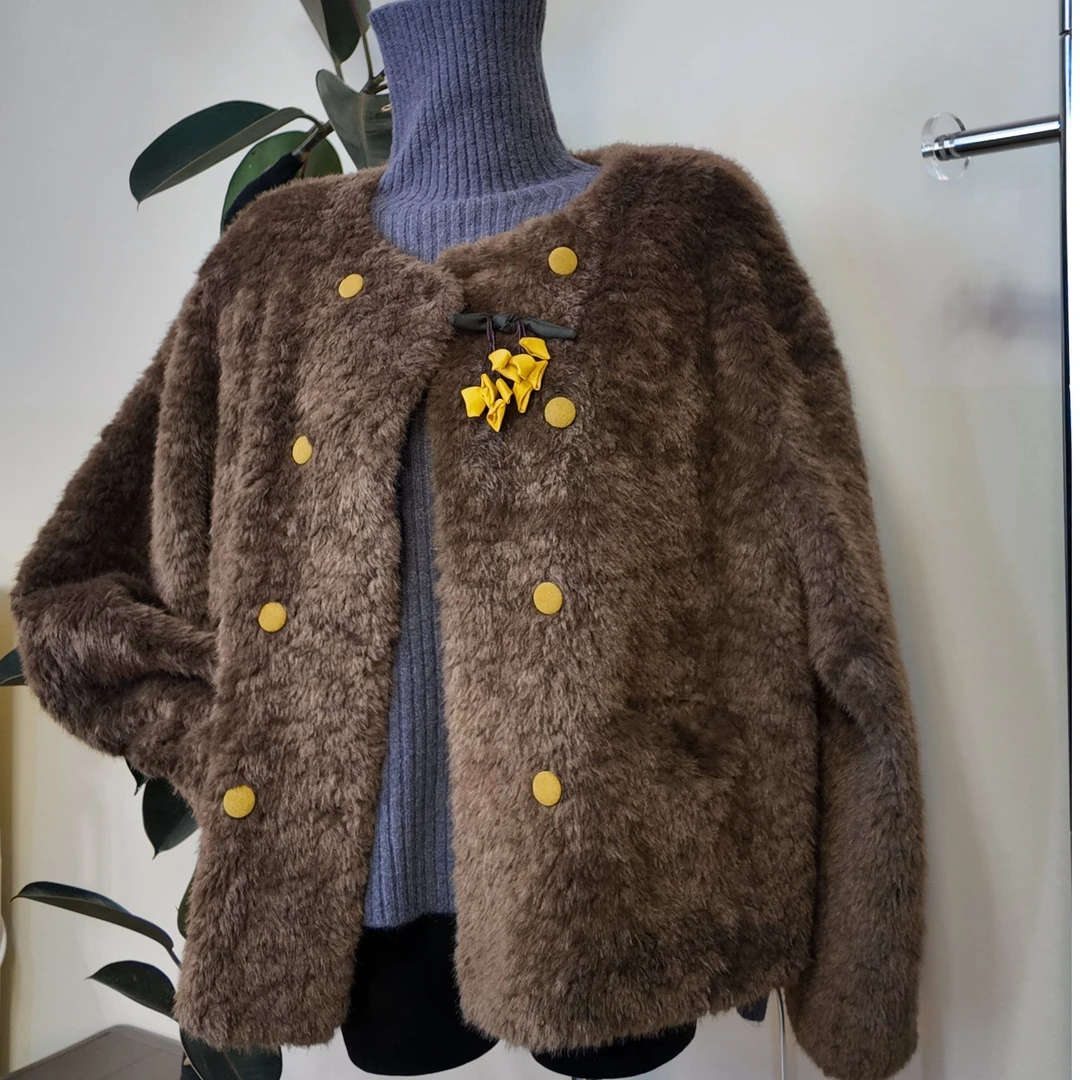 保暖女中款皮毛一体外套