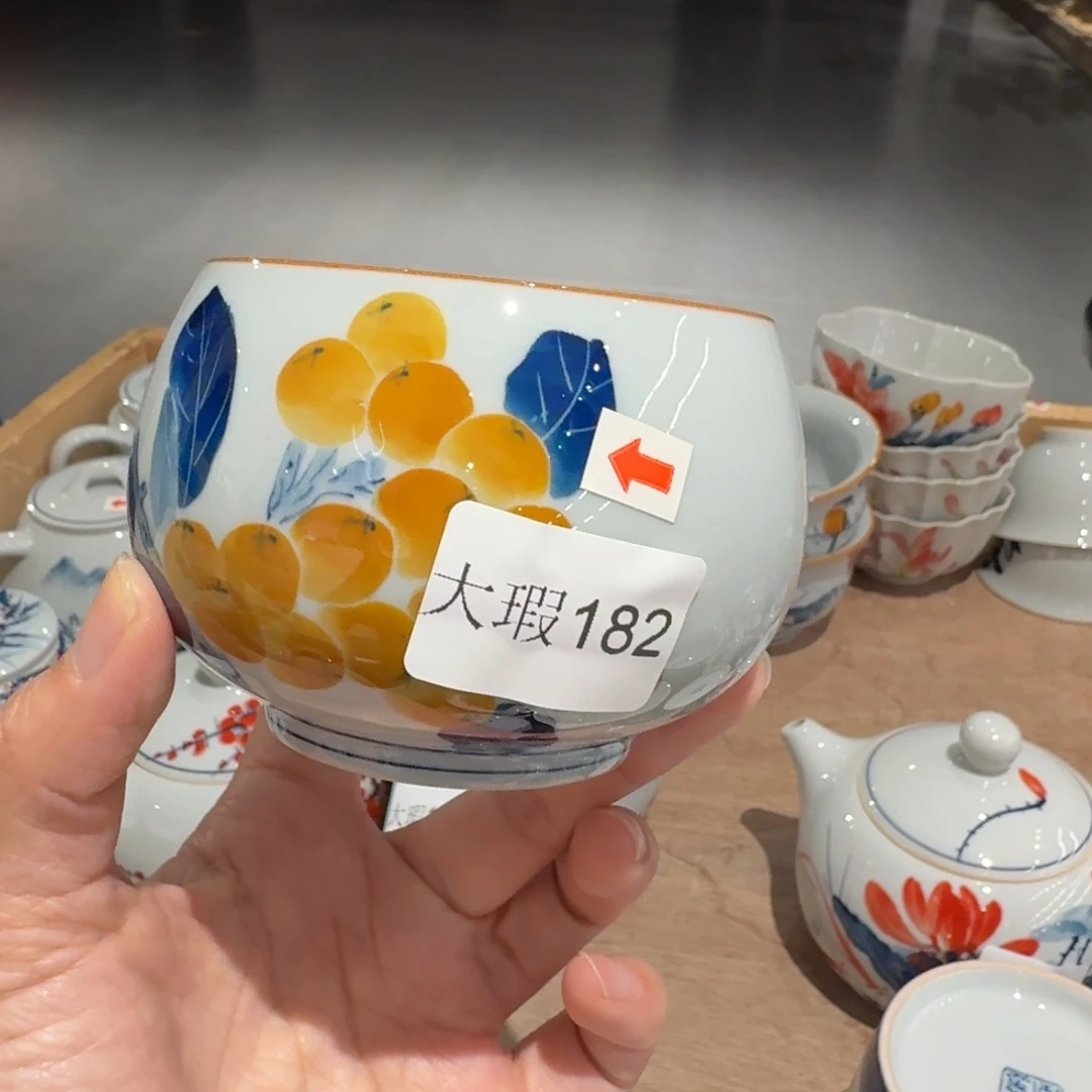 釉下手绘茶具微瑕