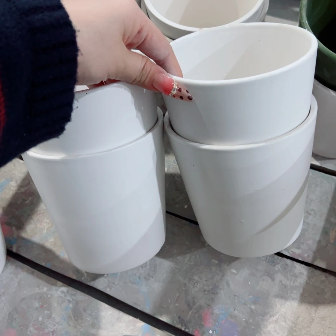 有孔，陶瓷花盆满10米包邮发货