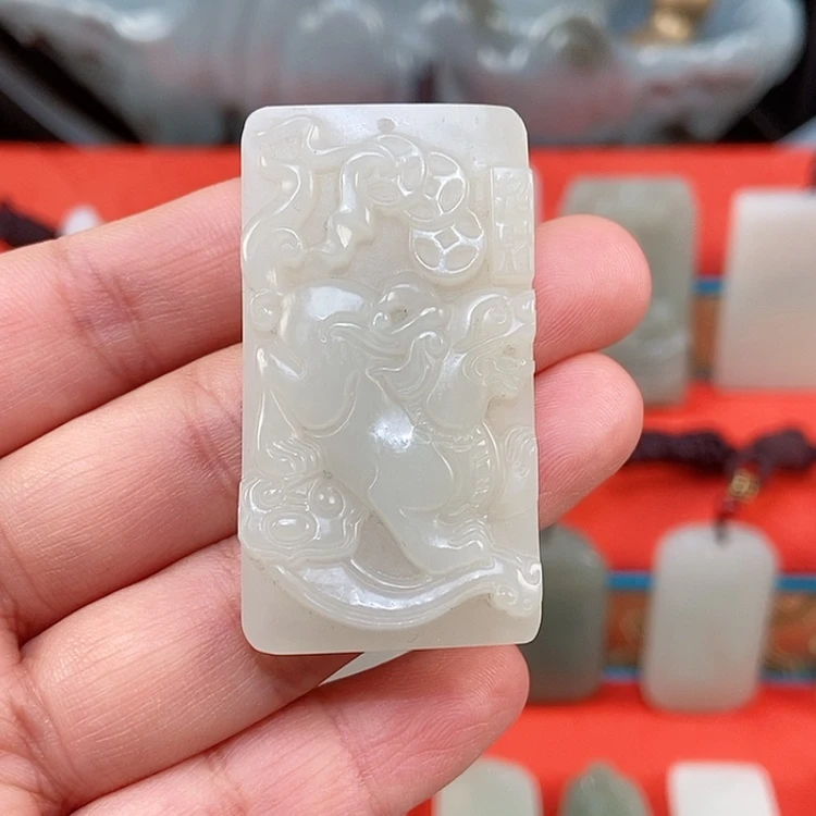 【闪购商品】颈饰未镶嵌和田玉