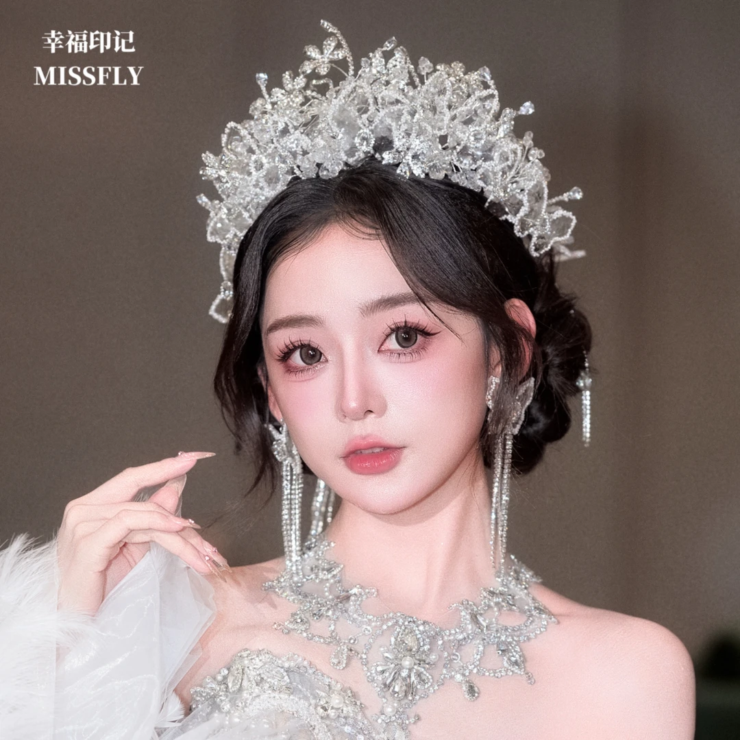 蕾丝蝴蝶皇冠新娘后区头饰新款奢华大气公主高端水晶高级婚纱王冠