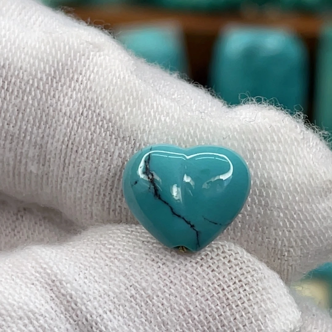 绿松石未镶嵌挂件